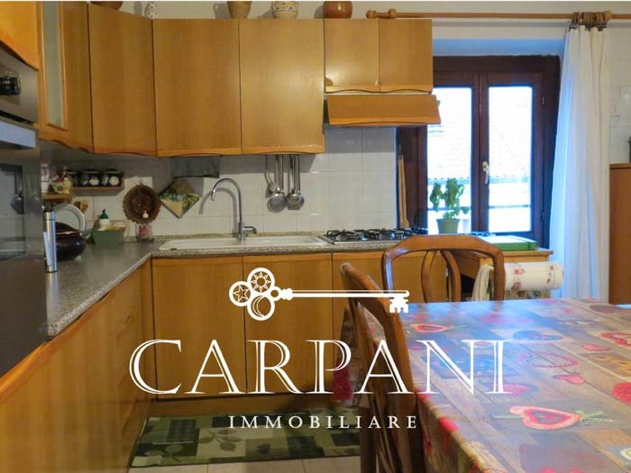 Appartamento quadrilocale in vendita in Via Montello, Centro, Lentate sul Seveso