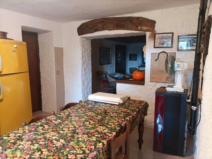Casa trilocale in vendita in Strada delle Rocche, Bobbio