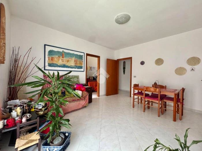 Appartamento trilocale in vendita in Via Alessandro Volta, Maria Pia Fertilia, Alghero