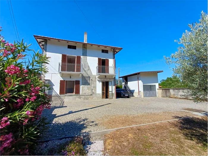 Casa quadrilocale in vendita in Strada Corio, Centro, San Carlo Canavese