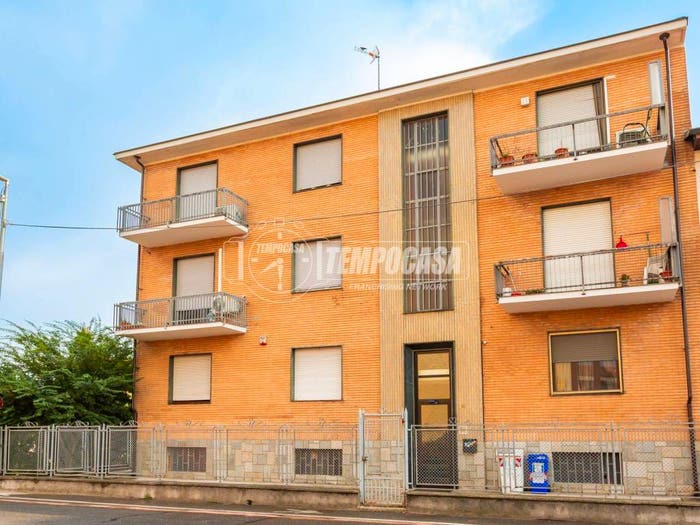 Appartamento trilocale in vendita in Strada Stupinigi, Mercato Santa Maria, Moncalieri