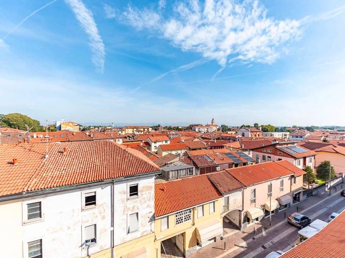 Appartamento trilocale in vendita in Via Don Gaetano Garzoli, Centro, Lainate