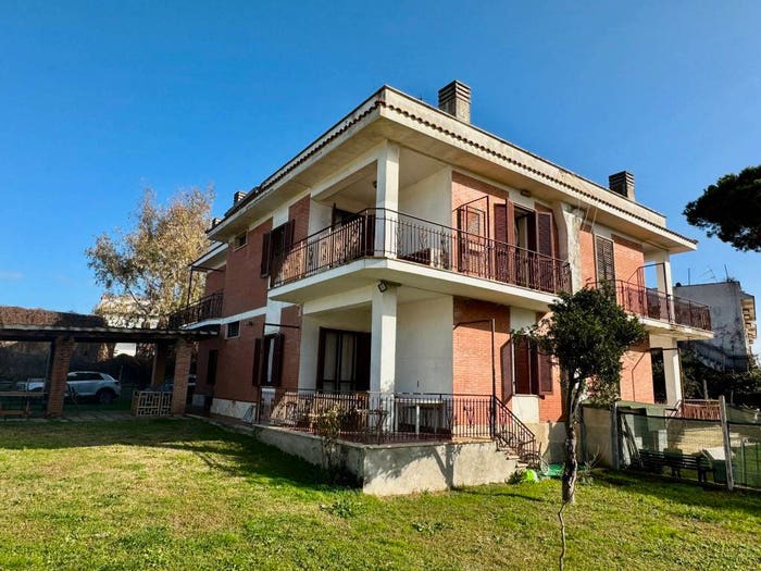 Casa con 5 locali in vendita in Via Teseo, Torre Marina Lido di Tirrenella, Ardea