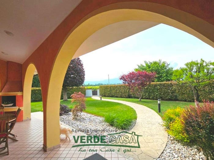 Casa con 6 locali in vendita in via Laguna, Centro, Altivole