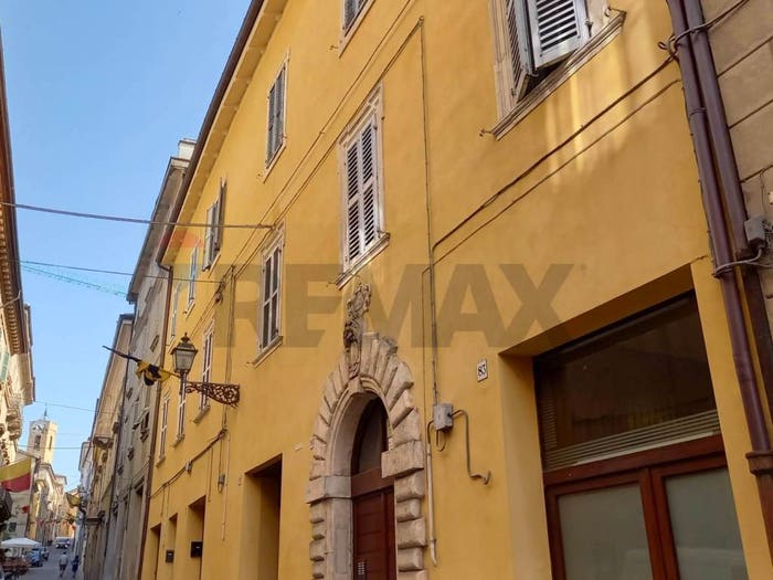 Appartamento trilocale in vendita in Centro, Cingoli