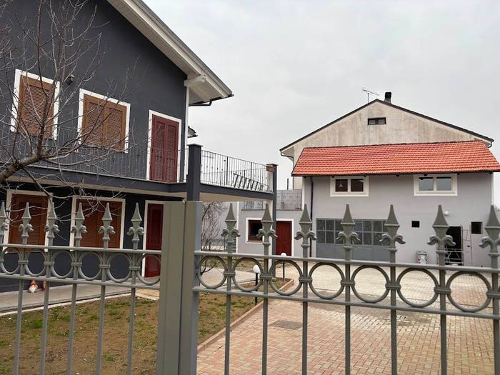 Casa con 6 locali in vendita in Centro, Beinasco