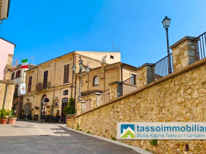 Casa quadrilocale in vendita in Centro, Crecchio