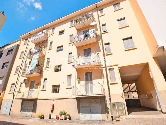 Appartamento trilocale in vendita in Via G B Magistrini, San Martino, Novara