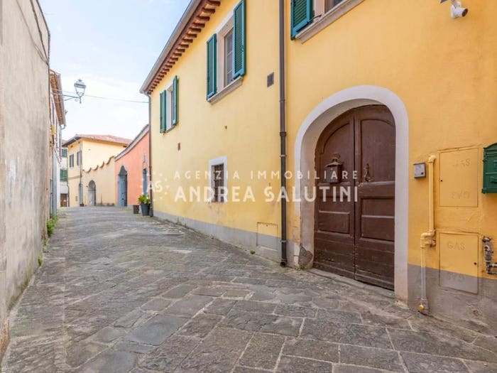 Casa con 6 locali in vendita in Via D Danielli, Centro, Buti