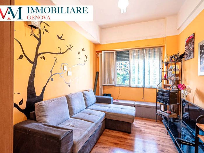 Appartamento trilocale in vendita in Via Piero Pinetti, Quezzi, Genova