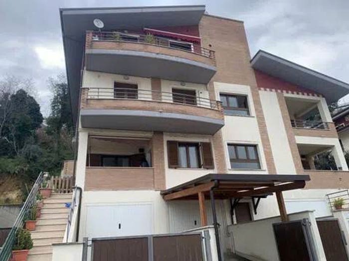 Appartamento quadrilocale in vendita in Contrada Collemarino No Number, Miglianico