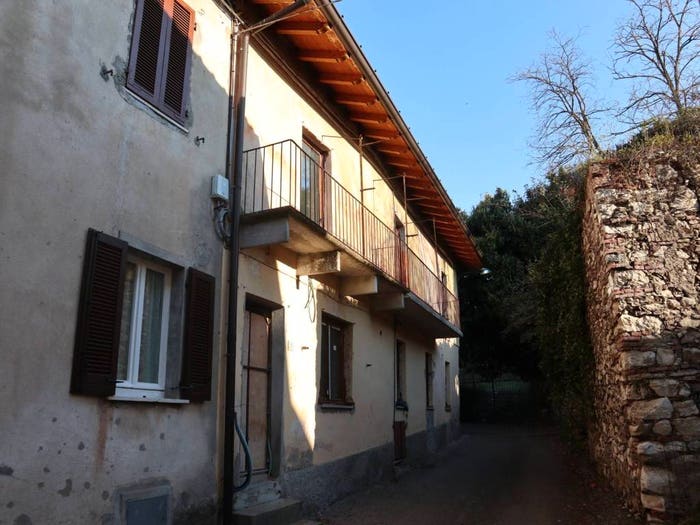 Casa con 6 locali in vendita in Via Brera, Centro, Monvalle