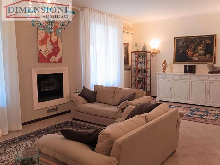 Casa con 6 locali in vendita in Via A Manzoni, Centro San Tommaso, Albignasego