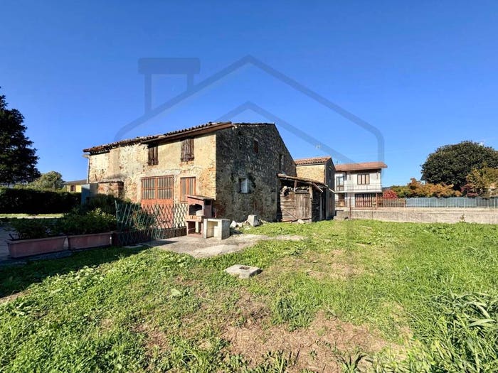 Casa in vendita in Via Gorghizzolo, Centro, Due Carrare