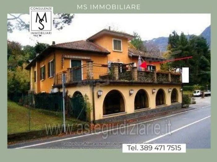 Appartamento trilocale in vendita in Via Guglielmo Marconi, Castello, Castelveccana