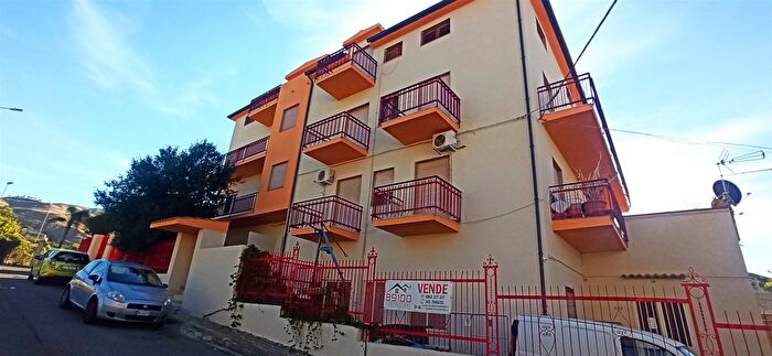 Appartamento quadrilocale in vendita in Contrada San Vincenzo, Motta San Giovanni