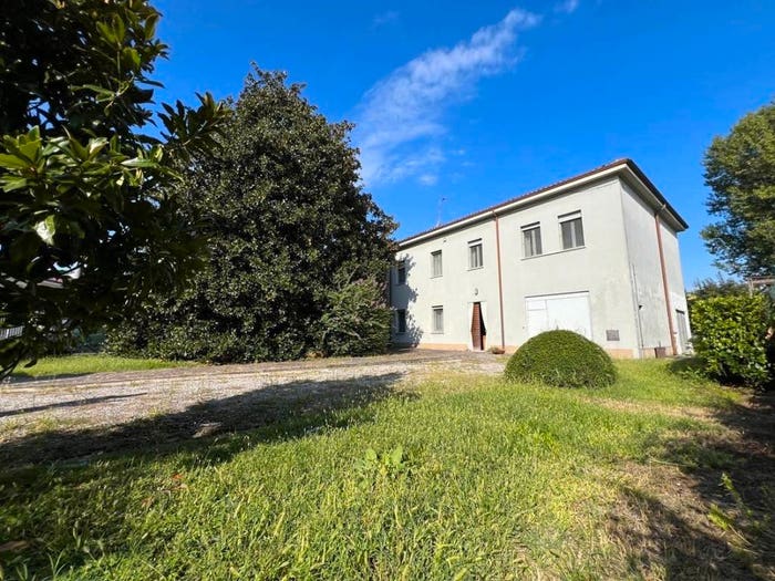 Casa con 6 locali in vendita in via Roma, Centro, Villimpenta
