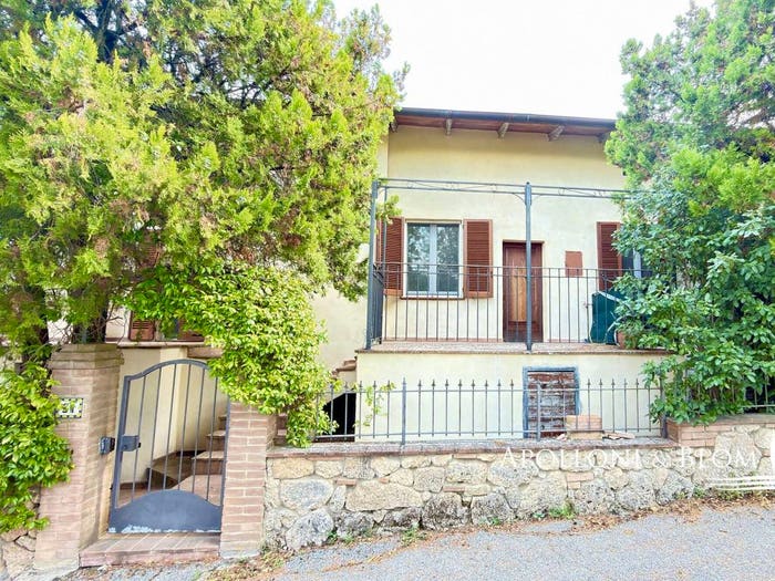 Casa con 6 locali in vendita in Poggio San Litardo, Città della Pieve