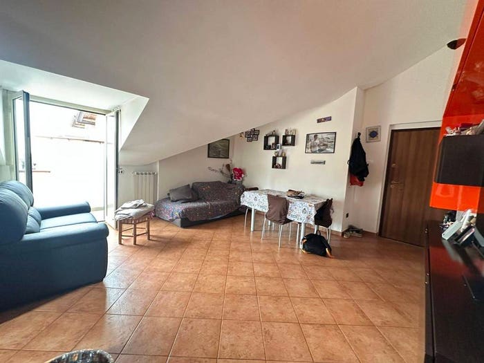 Appartamento trilocale in vendita in Via Pier Capponi, Giardini Oasi Sacro Cuore, Giugliano in Campania