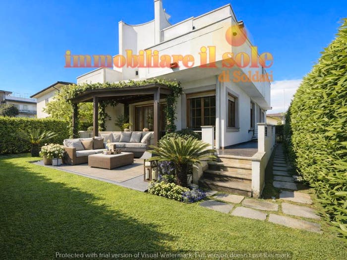 Casa con 6 locali in vendita in Via Pandolfino, Marina di Massa Centro, Massa