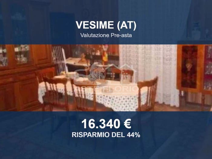 Appartamento con 6 locali in vendita in Piazza Vittorio Emanuele II, Vesime