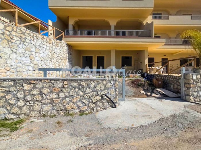 Appartamento trilocale in vendita in Via Panoramica, Diamante