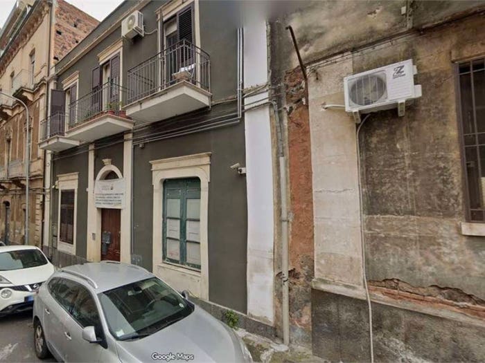 Appartamento con 6 locali in vendita in Via Francesca Corso, Gioeni, Catania