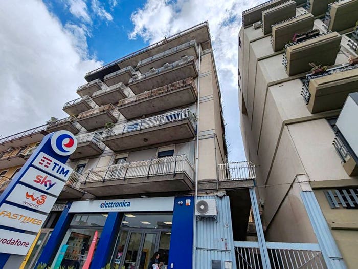 Appartamento con 6 locali in vendita in Corso Italia, Paternò