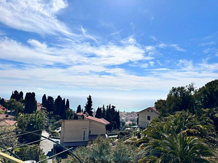 Casa con 6 locali in vendita in Via dei Colli, Zona Collinare, Bordighera