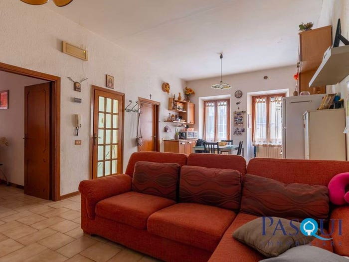 Appartamento trilocale in vendita in Via della Rocca, Centro, Poggibonsi