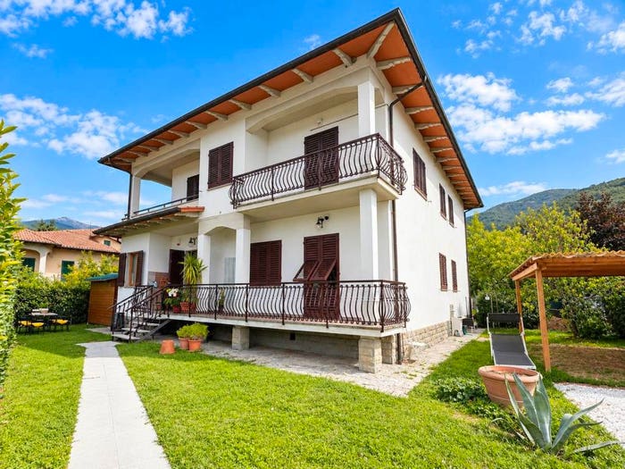 Appartamento quadrilocale in vendita in Centro, Loro Ciuffenna