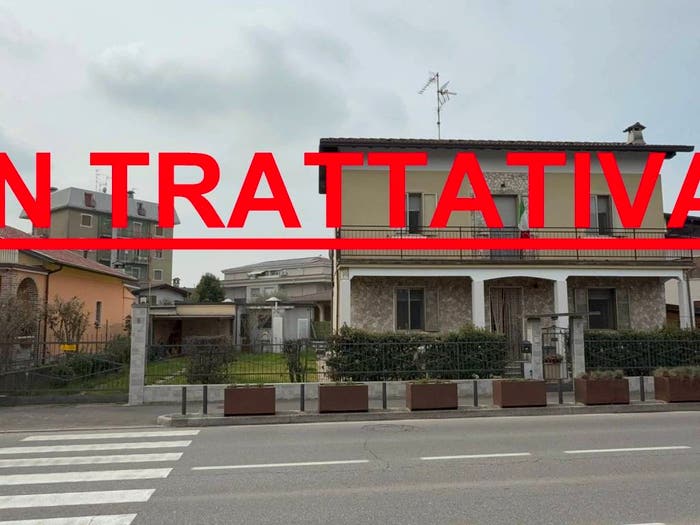 Casa con 6 locali in vendita in Via Maggio, Centro, Ghedi