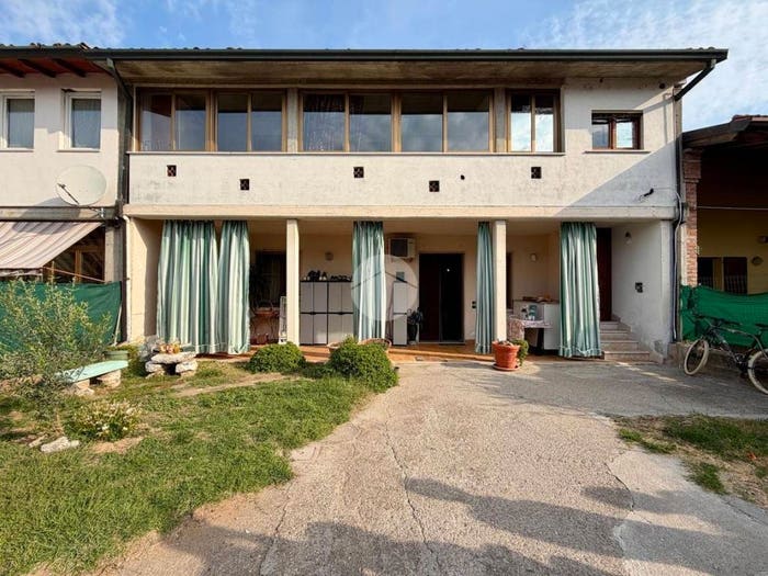 Appartamento trilocale in vendita in Via Don Pietro Guindani, Centro, Dello