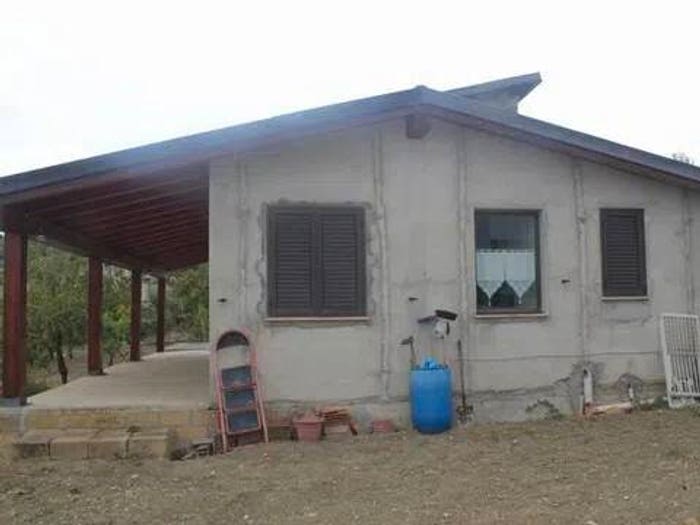 Casa monolocale in vendita in Contrada Canalaro, Cianciana