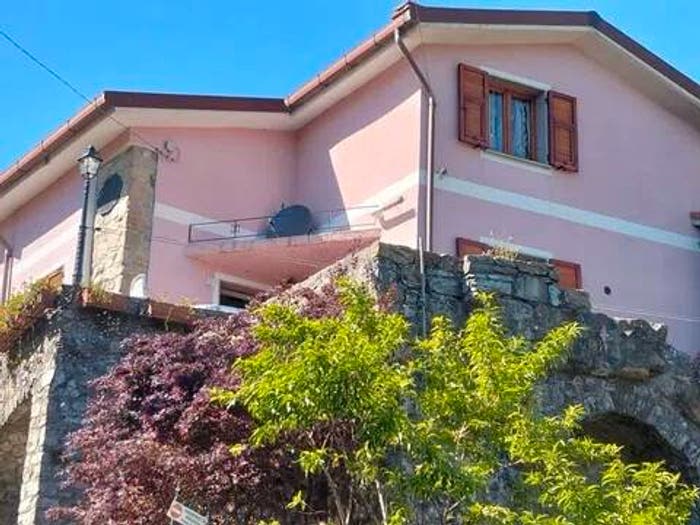 Casa con 6 locali in vendita in Del Carmine Santa Maria No Number, Santa Maria, Sesta Godano