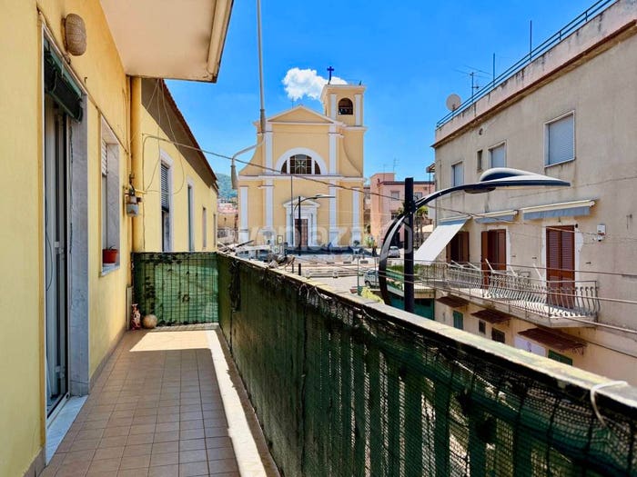 Appartamento trilocale in vendita in Via Gennaro Paparo, Massa di Somma