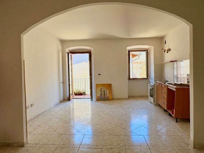 Appartamento trilocale in vendita in Via Scuola d'Arti e Mestieri, Centro Storico, Foligno