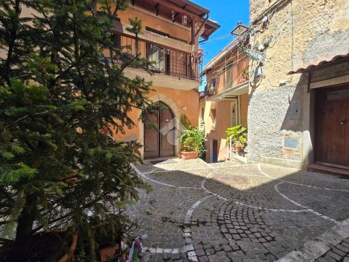 Appartamento con 6 locali in vendita in Via santo stefano, Fiuggi