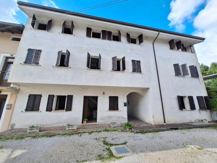 Casa con 6 locali in vendita in Via Castello, Centro, Maniago