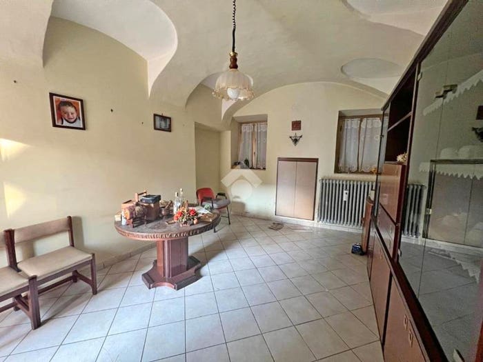 Casa quadrilocale in vendita in Via Statuto, Centro, Nole