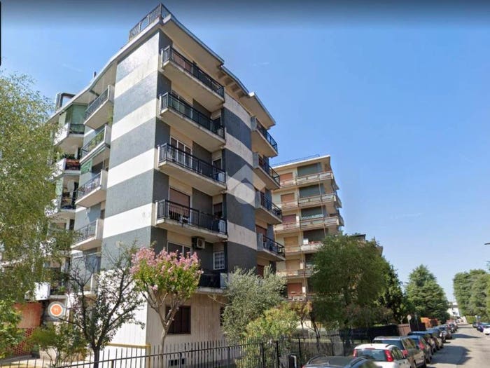 Appartamento bilocale in vendita in Via Pace, San Pietro Pace, Rho
