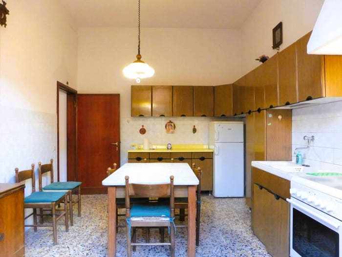 Casa quadrilocale in vendita in Lungarno Trento e Trieste, Limite, Capraia e Limite