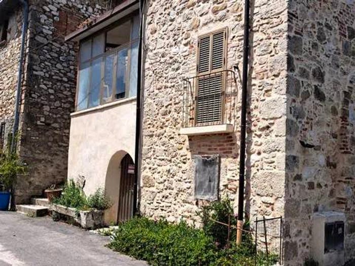 Casa quadrilocale in vendita in Piano Risteccio Nn, Piano Risteccio, Civitella del Tronto