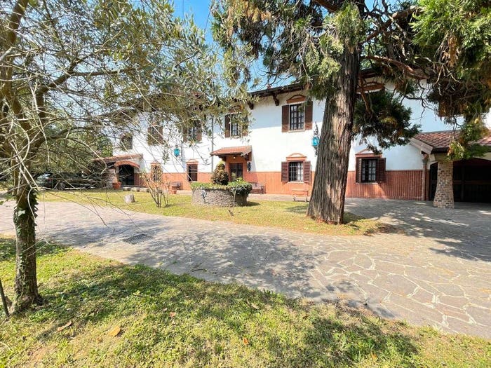 Casa con 6 locali in vendita in Via Gabinella, San Martino, Legnano