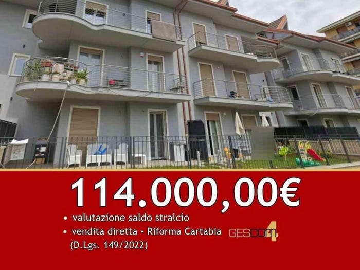 Appartamento quadrilocale in vendita in Via Pateri, Nichelino