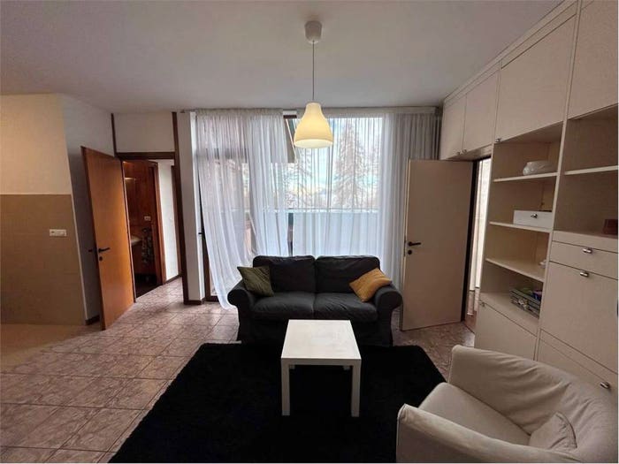 Appartamento trilocale in vendita in Via Nevegal, Belluno