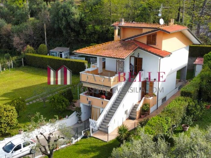 Casa con 6 locali in vendita in Via della Torre, Piano di Mommio, Massarosa