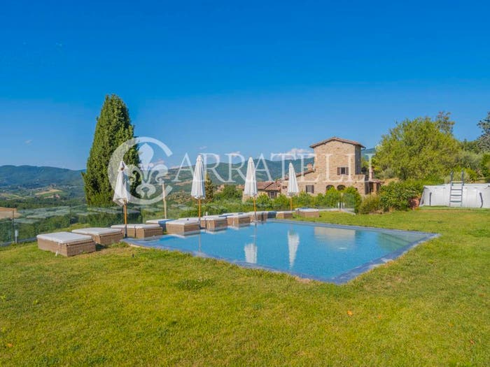 Casa con 6 locali in vendita in Via Case Sparse Panzano, Greve in Chianti