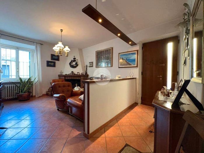 Casa con 6 locali in vendita in Via della Sala, Brozzi, Firenze