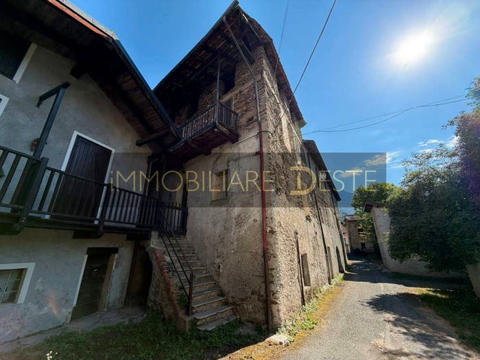 Appartamento con 5 locali in vendita in Via Grandi Tanze, Mattie